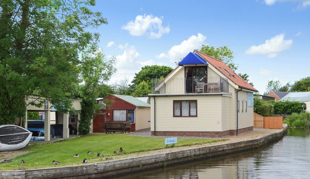 2 bedroom accommodation in Stalham