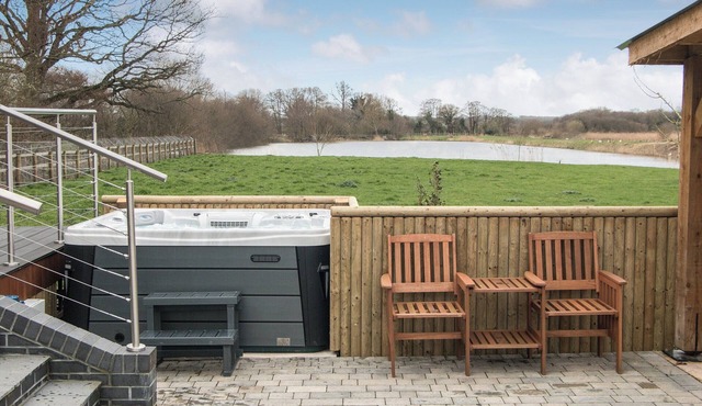 2 bedroom accommodation in Sharpham, near Glastonbury