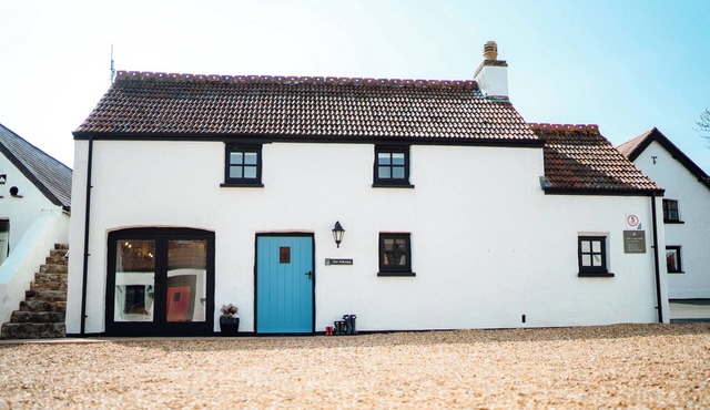 2 bedroom accommodation in Lydstep, near Tenby