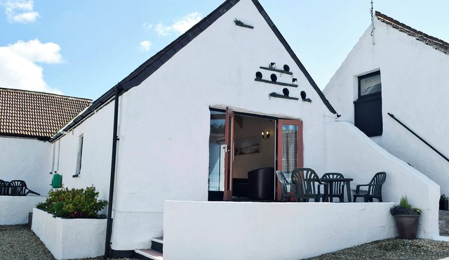 2 bedroom accommodation in Lydstep, near Tenby