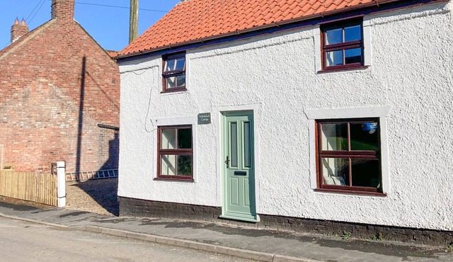 2 bedroom accommodation in Thwing