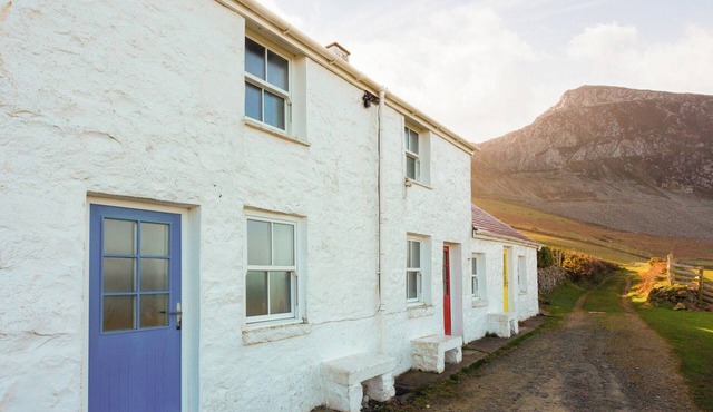 2 bedroom accommodation in Trefor