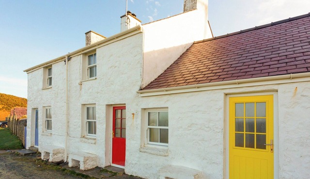 2 bedroom accommodation in Trefor