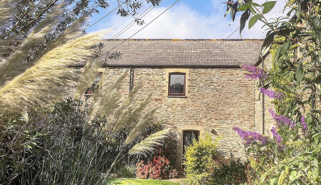 2 bedroom accommodation in Penmount, near Truro