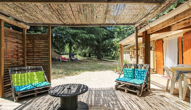 2 bedroom accommodation in Sault