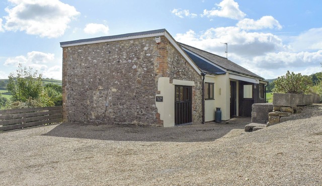 2 bedroom accommodation in Thorncombe, near Broadwindsor