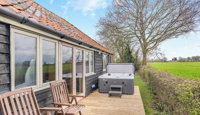 2 bedroom accommodation in Fressingfield, near Eye