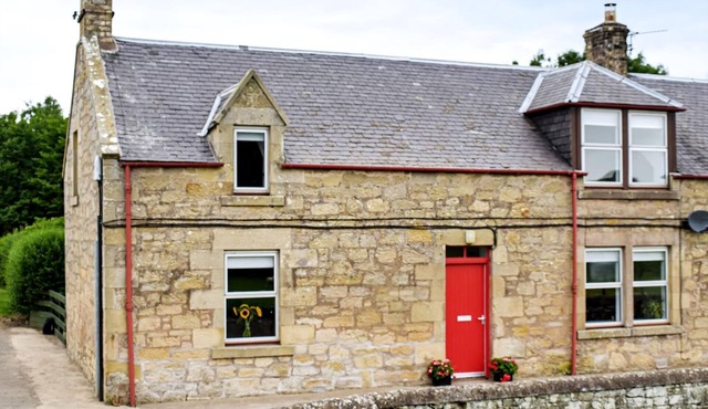 2 bedroom accommodation in Duns