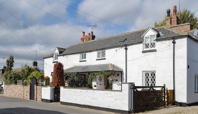 2 bedroom accommodation in Sigglesthorne, near Hornsea