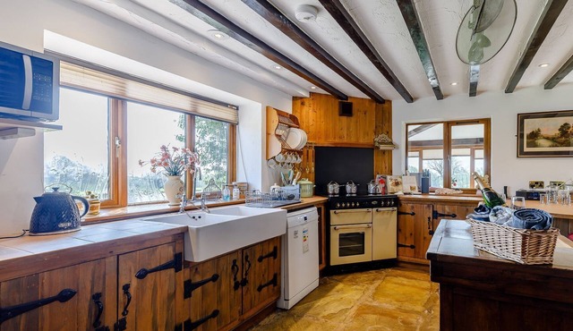 2 bedroom accommodation in Leek