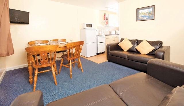2 bedroom accommodation in Looe