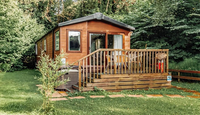 2 bedroom accommodation in Caerwys, Flintshire