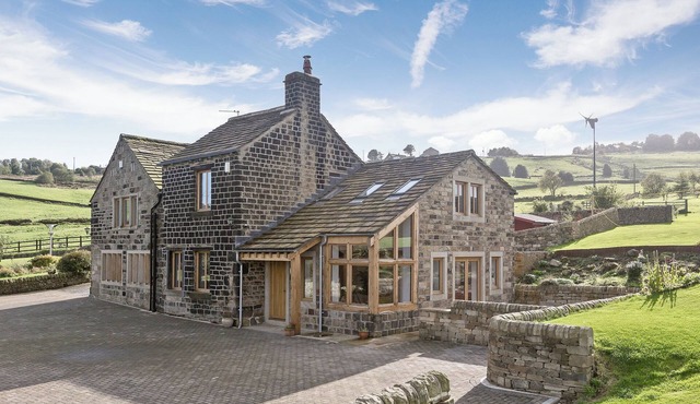 2 bedroom accommodation in Luddendenfoot, near Hebden Bridge