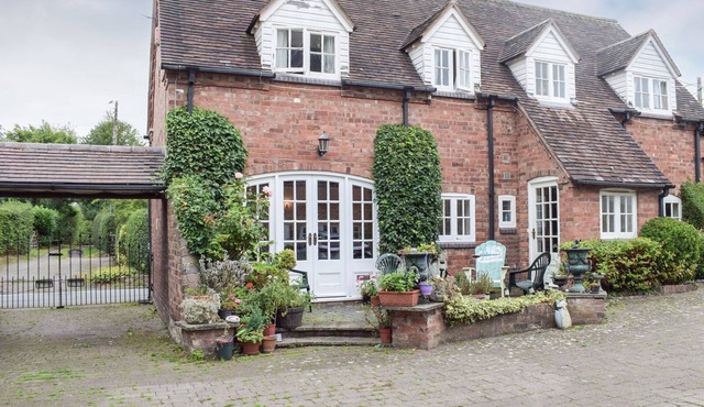 2 bedroom accommodation in Telford