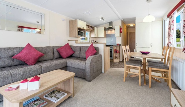 2 bedroom accommodation in Stamford Bridge, York