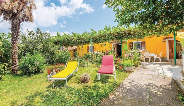 2 bedroom accommodation in Labin