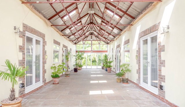 2 bedroom accommodation in Great Hatfield, near Hornsea