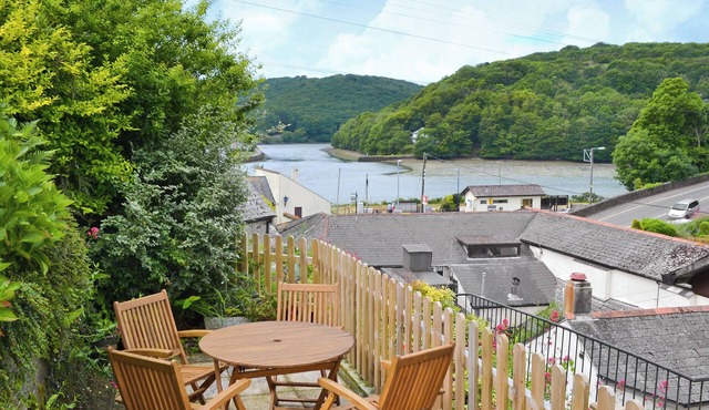 2 bedroom accommodation in Looe