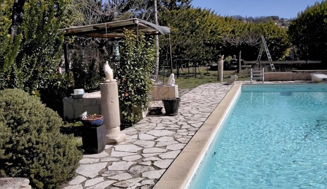 2-bedroom air-conditioned mobile home + terrace and pool