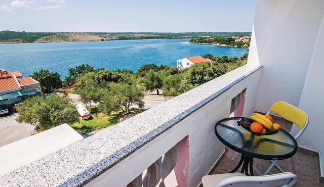 2 bedroom amazing apartment in Posedarje