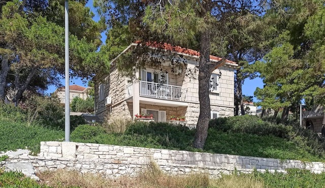 2 bedroom amazing apartment in Lumbarda