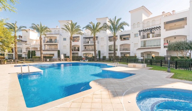 2 bedroom amazing apartment in Roldán