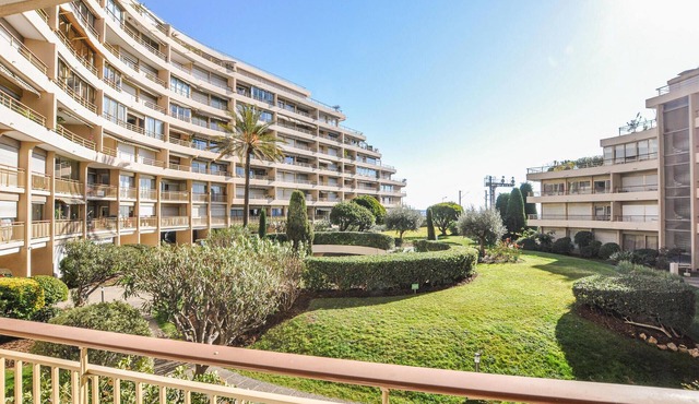 2 bedroom amazing apartment in Cannes