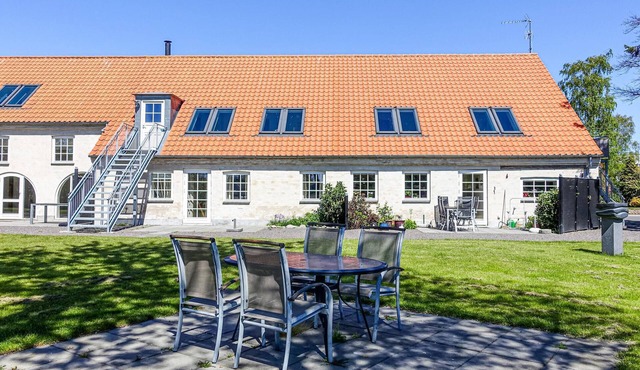 2 bedroom amazing apartment in Rønne