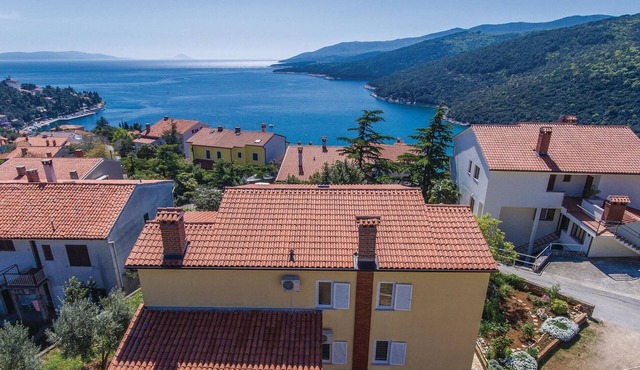 2 bedroom amazing apartment in Rabac