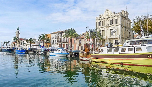 2 bedroom amazing home in Aigues-Mortes