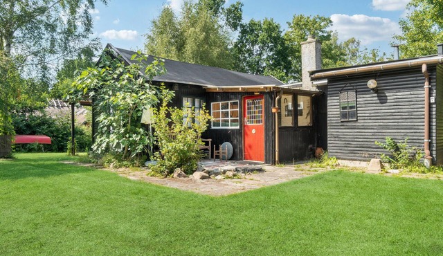 2 bedroom amazing home in Jægerspris