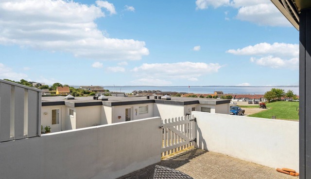 2 bedroom amazing home in Tranekær