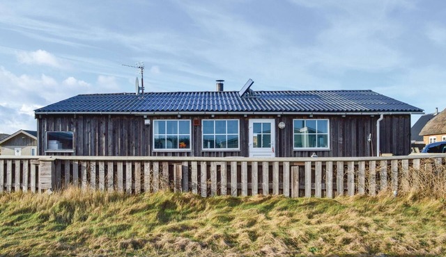 2 bedroom amazing home in Ulfborg