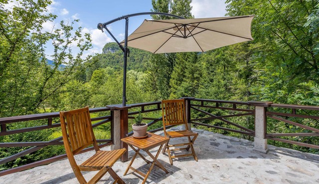 2 bedroom amazing home in Delnice