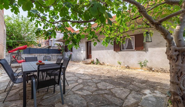 2 bedroom amazing home in Pridraga