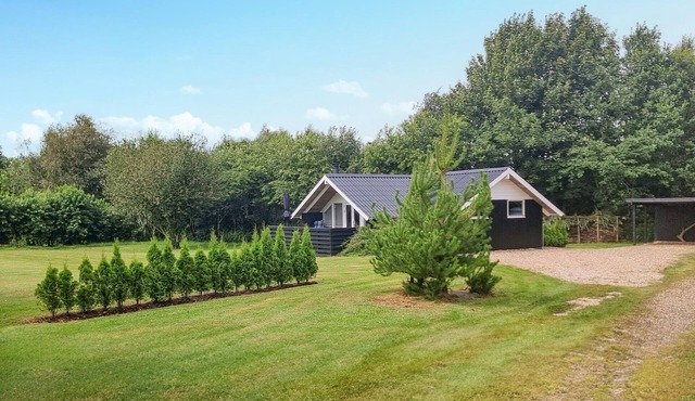 2 bedroom amazing home in Oksbøl