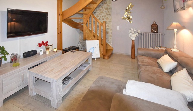 2 bedroom amazing home in Vedène