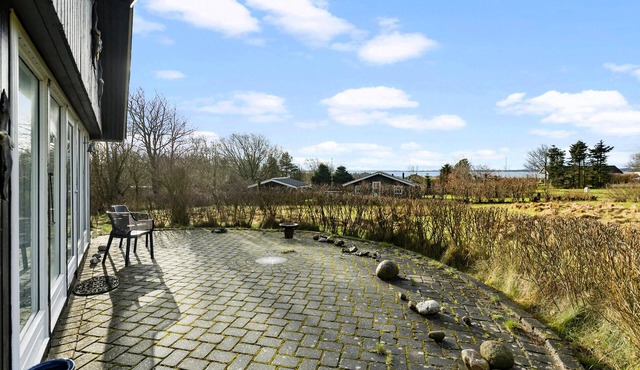 2 bedroom amazing home in Farsø