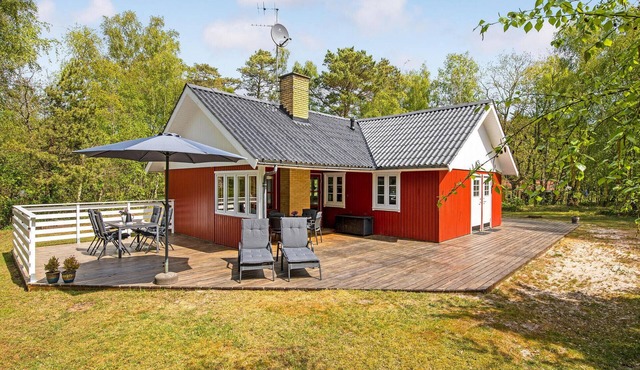 2 bedroom amazing home in Nexø