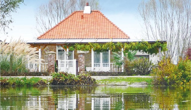 2 Bedroom Amazing Home In Houlle