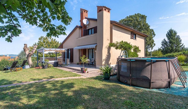 2 bedroom amazing home in Pazin
