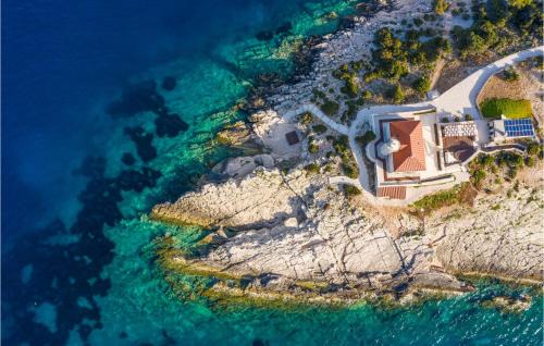 2 Bedroom Amazing Home In Vis