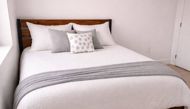 2 BEDROOM AND 1 BATHROOM UNIT IN FOREST HILLS , QUEENS, NEW YORK