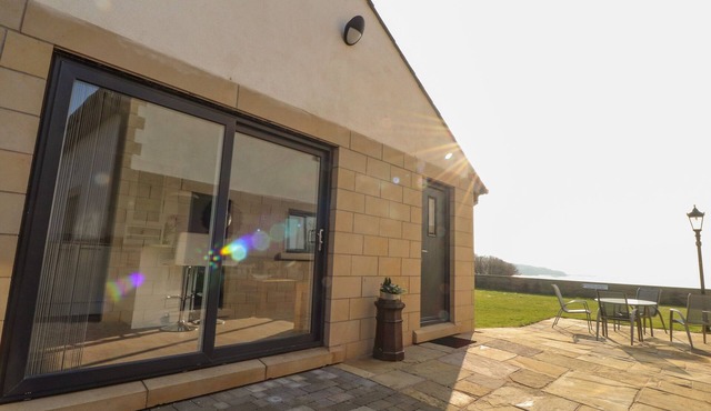 2 BEDROOM ANNEXE, country holiday cottage in Morecambe