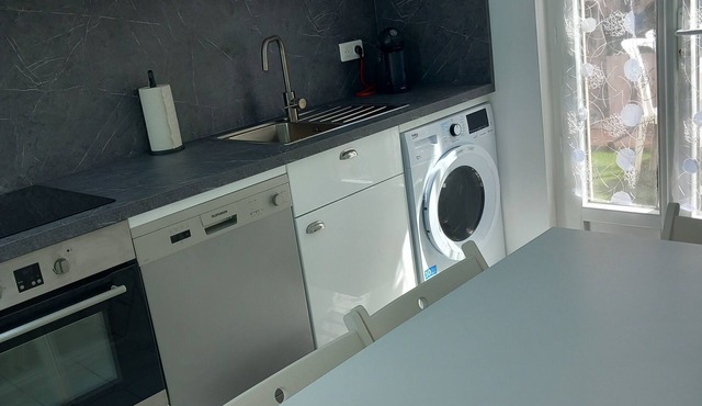2 Bedroom Apartment in Villeneuve-Loubet
