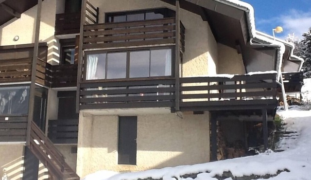 2 BEDROOM APARTMENT NEAR THE DEVIL'S CHAIRLIFT -
