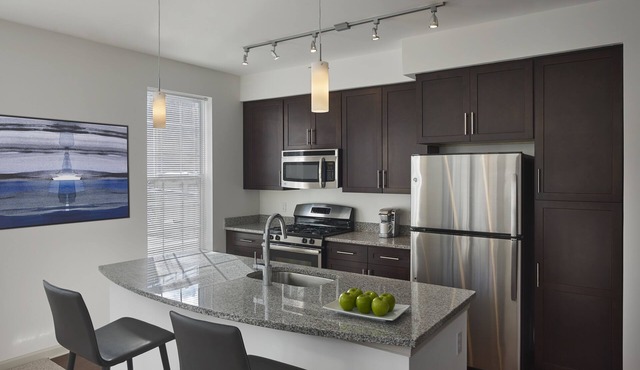 2-Bedroom Apartment - 7-day min. - Background check/Lease Required