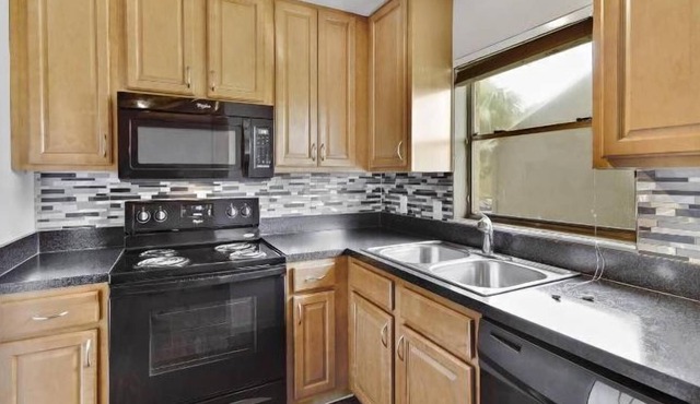 2 Bedroom Apartment 418860 by Houzlet