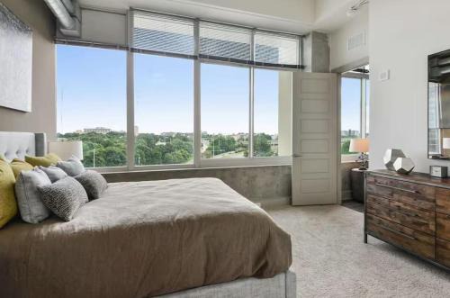 2 Bedroom Apartment Downtown Atlanta