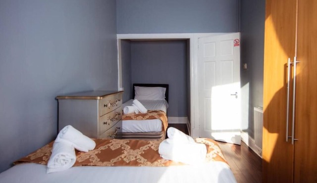 2 bedroom apartment in city centre location